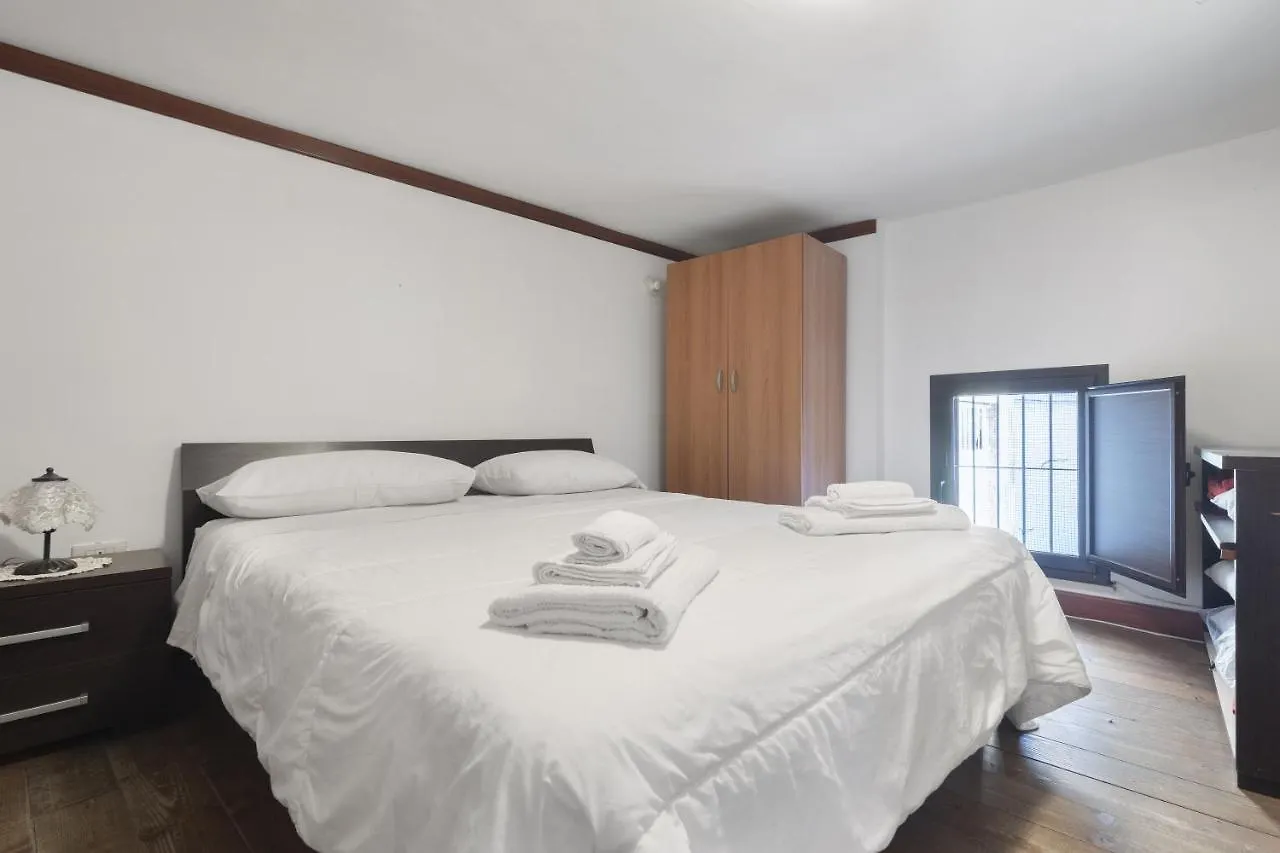 باليرمو Casa Vacanza Helena Centro Storico
